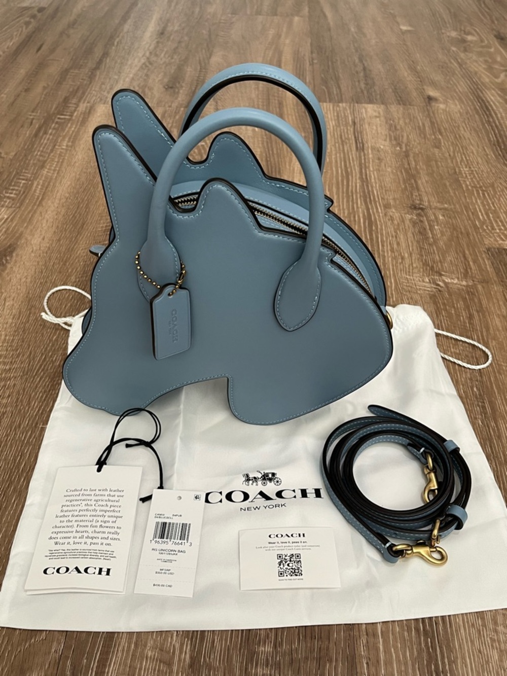 Coach Unicorn Bag
In Regenerative Leather - Picture 8 of 9